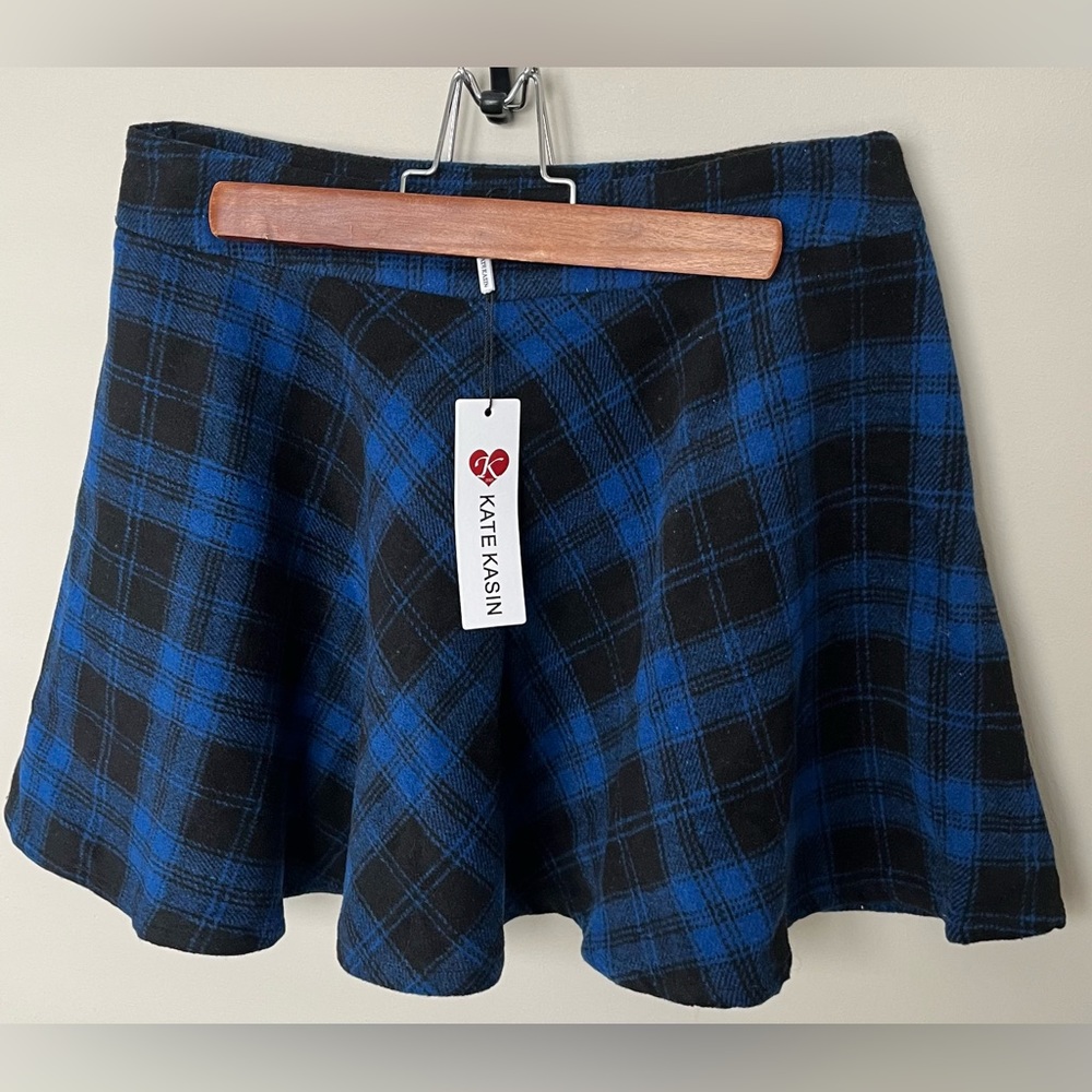 New! Kate Kasin Plaid skirt